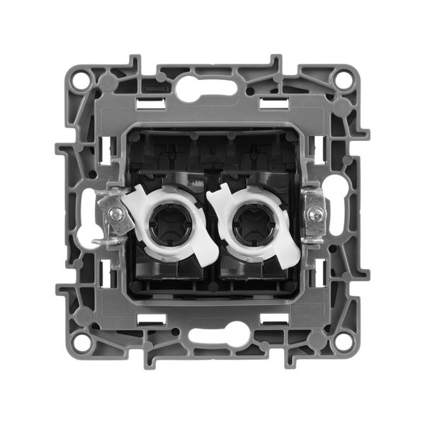 legrand etika розетка компьютерная 2-я rj-45 utp 8 контактов 1 выход 5 кат. алюминий