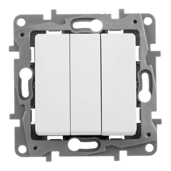 Legrand Etika выключатель 3 клавишный белый
