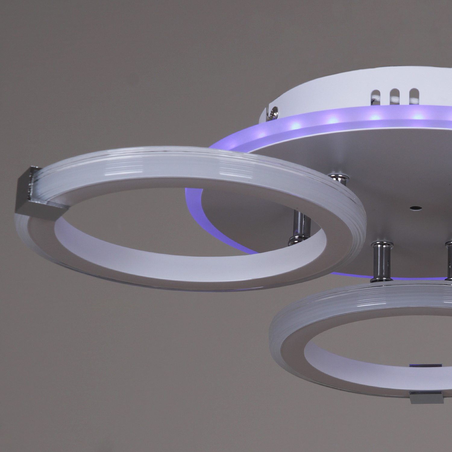 06319-3.3-03 WH+CR (RGB)-5