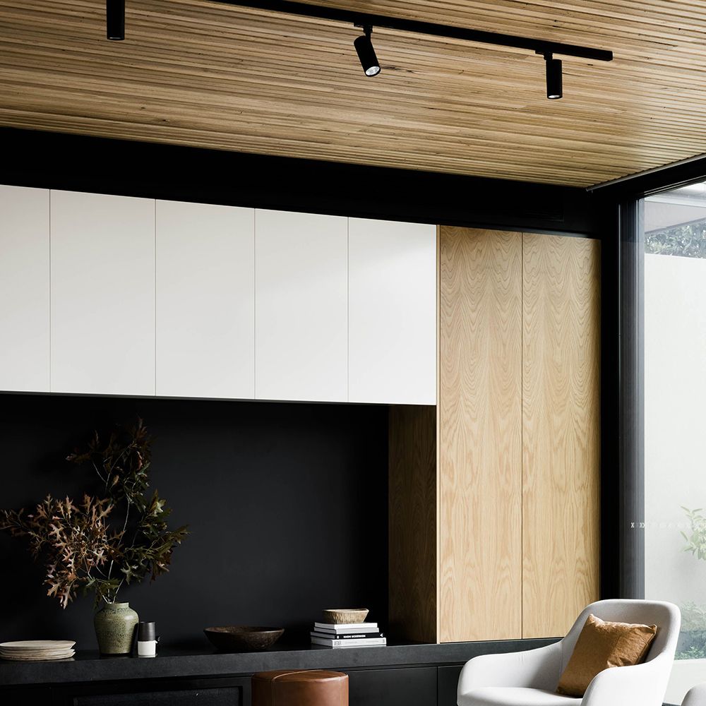 aug7b4ay4x52ukk6lsro33b3t5v0p1t0