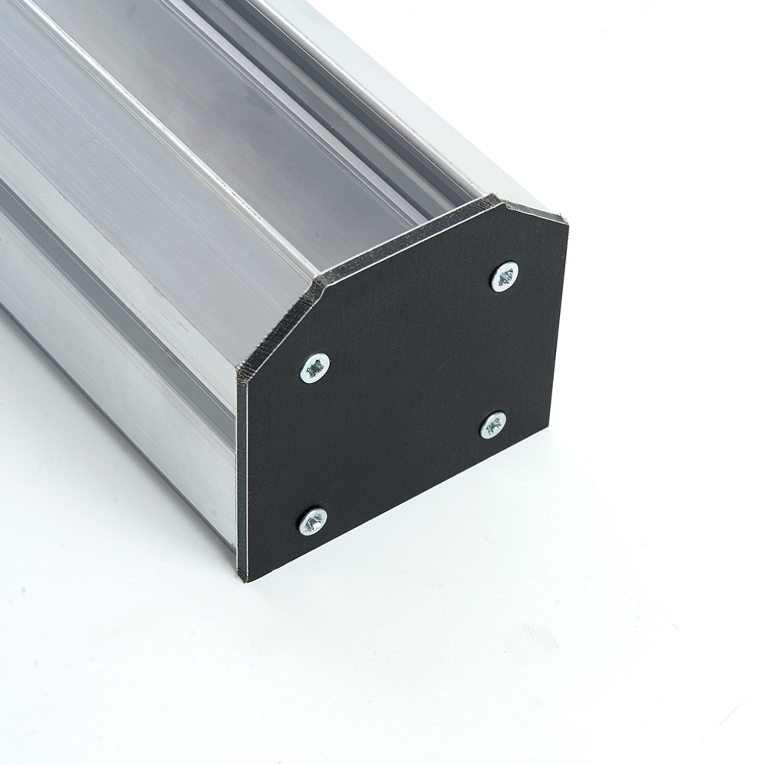 qoscb7m1rah4eu8lu5qxbenth935crpq