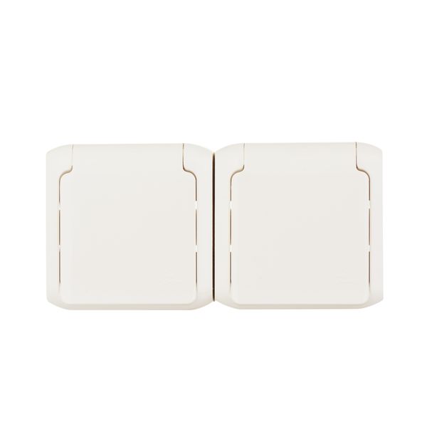 legrand quteo ip-44 розетка 2-я с заземлением с крышкой (со шторками) белая