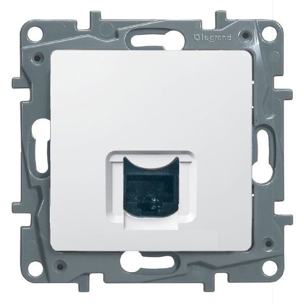 Legrand Etika розетка компьютерная 1-я RJ-45 UTP 8 контактов 1 выход 6 кат. белая