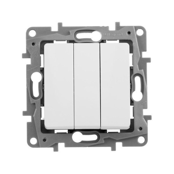legrand etika выключатель 3 клавишный белый